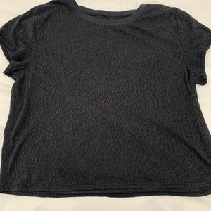 Black Lululemon crop tee